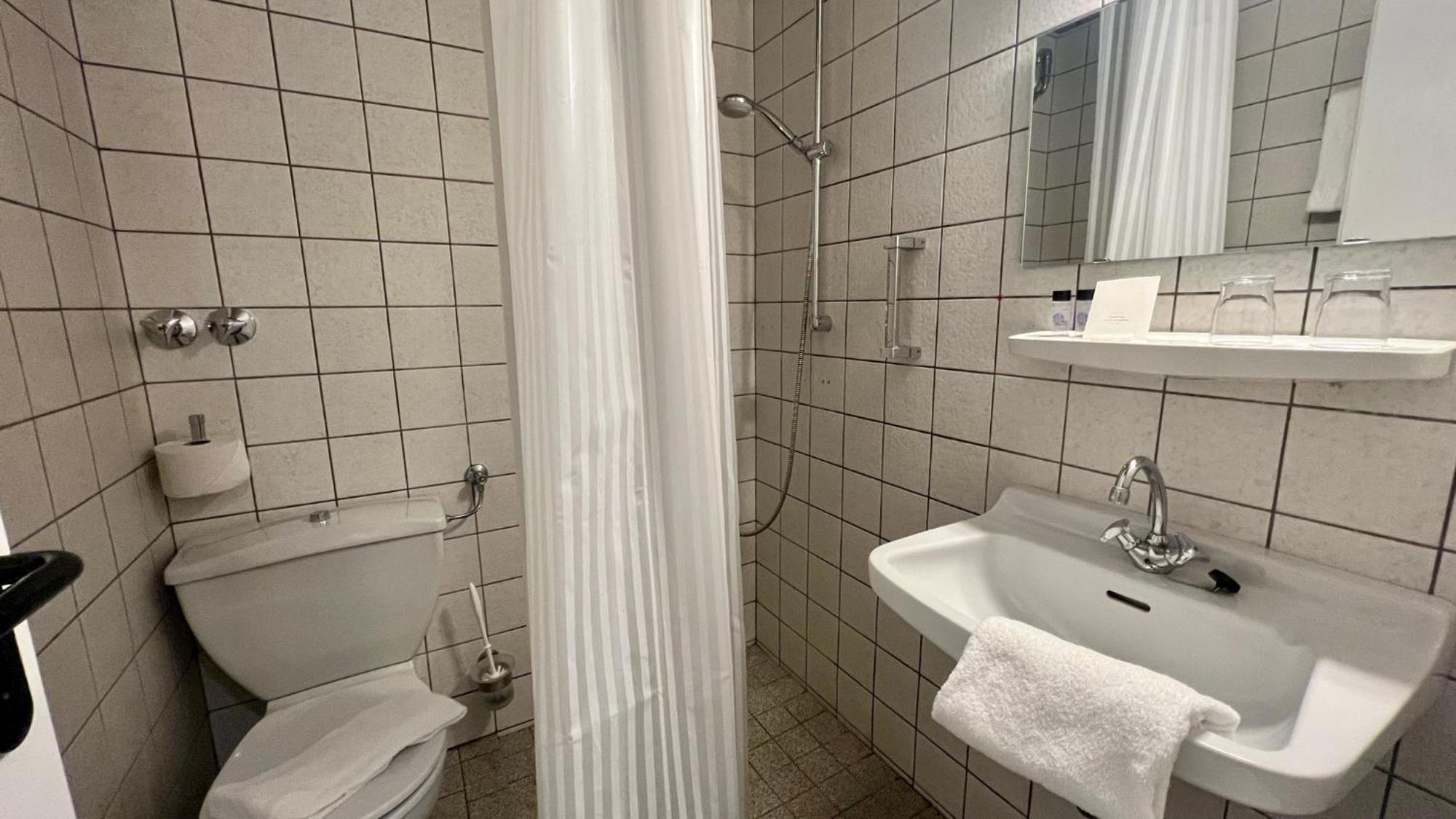 Kloster Steinfeld Gästehaus Kall Zimmer foto